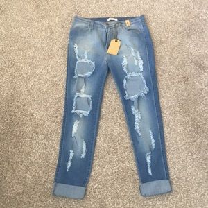 New w/tags denim torn jeans - size 15